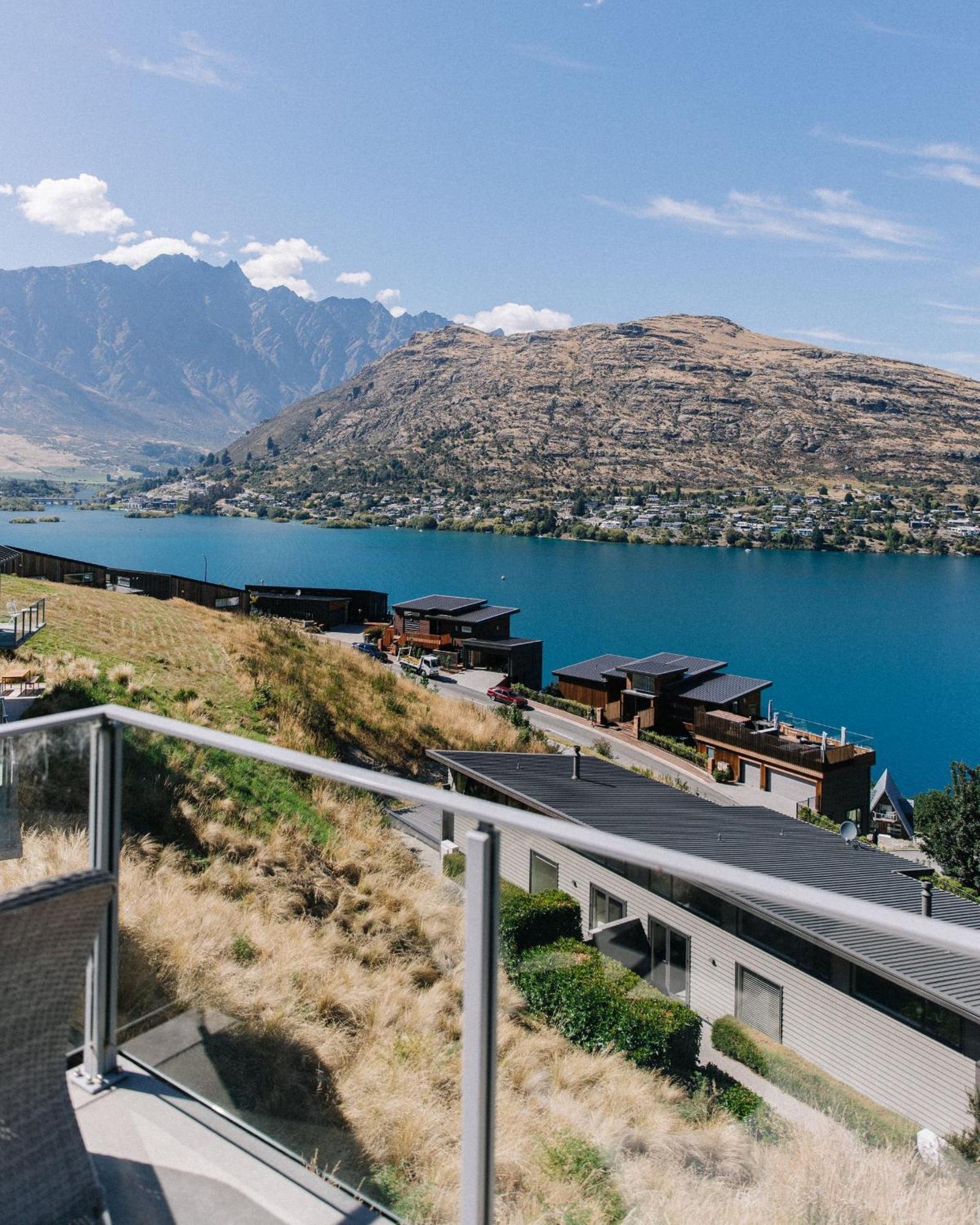 Villa Bluewater Views Queenstown Exterior foto